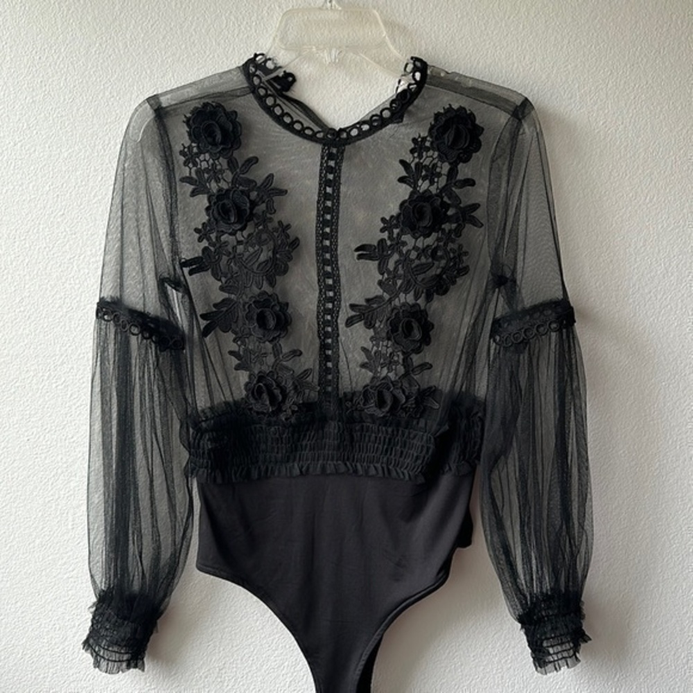 Vera & Lucy top size medium black sheer lace softgirl bodysuit